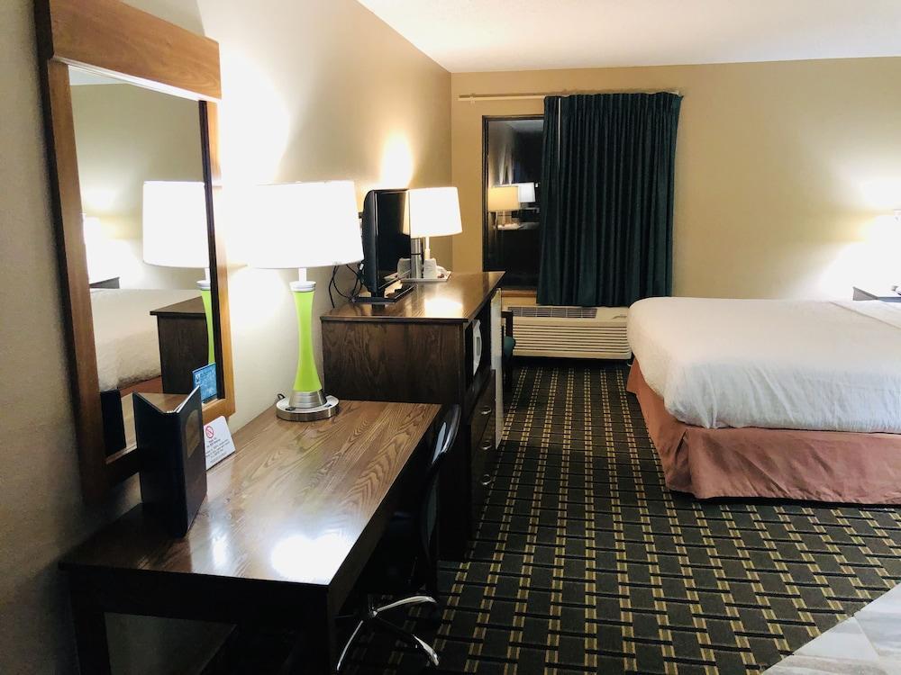Americinn By Wyndham Columbus Wisconsin Екстер'єр фото