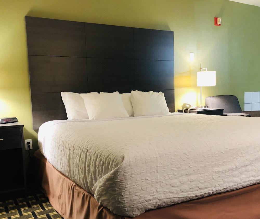 Americinn By Wyndham Columbus Wisconsin Екстер'єр фото