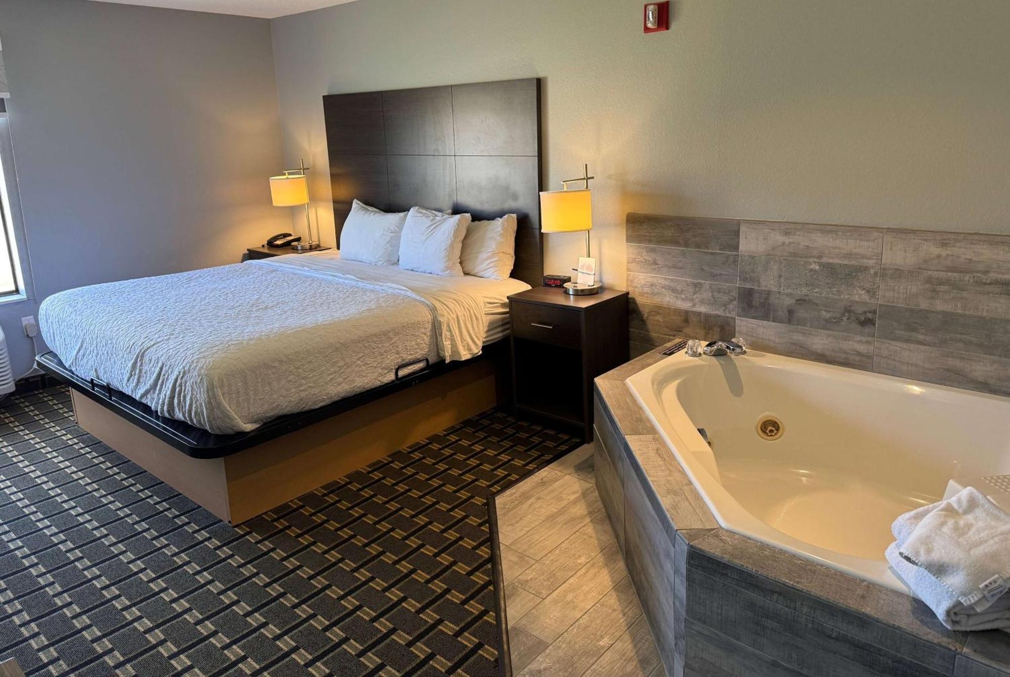 Americinn By Wyndham Columbus Wisconsin Екстер'єр фото
