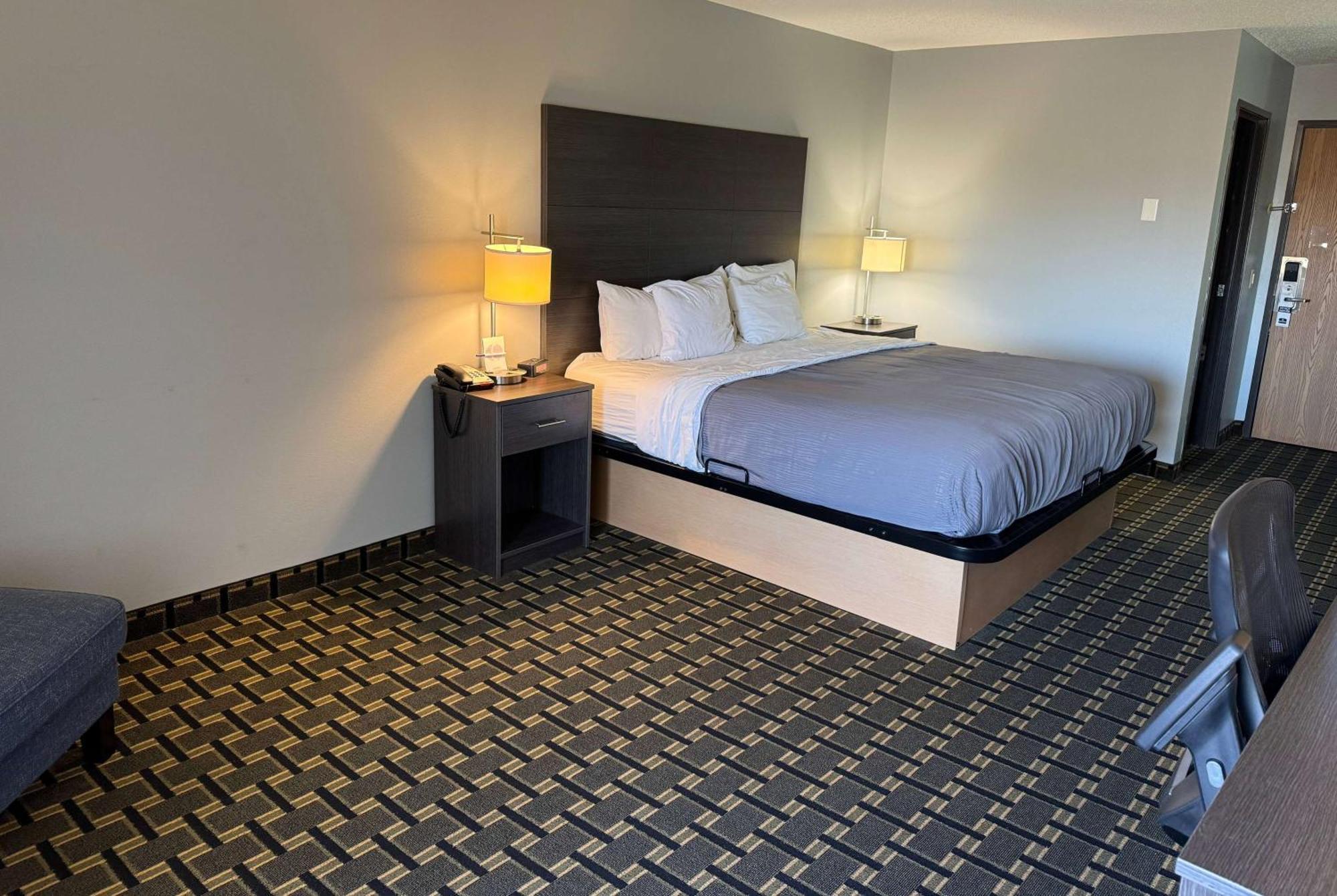 Americinn By Wyndham Columbus Wisconsin Екстер'єр фото