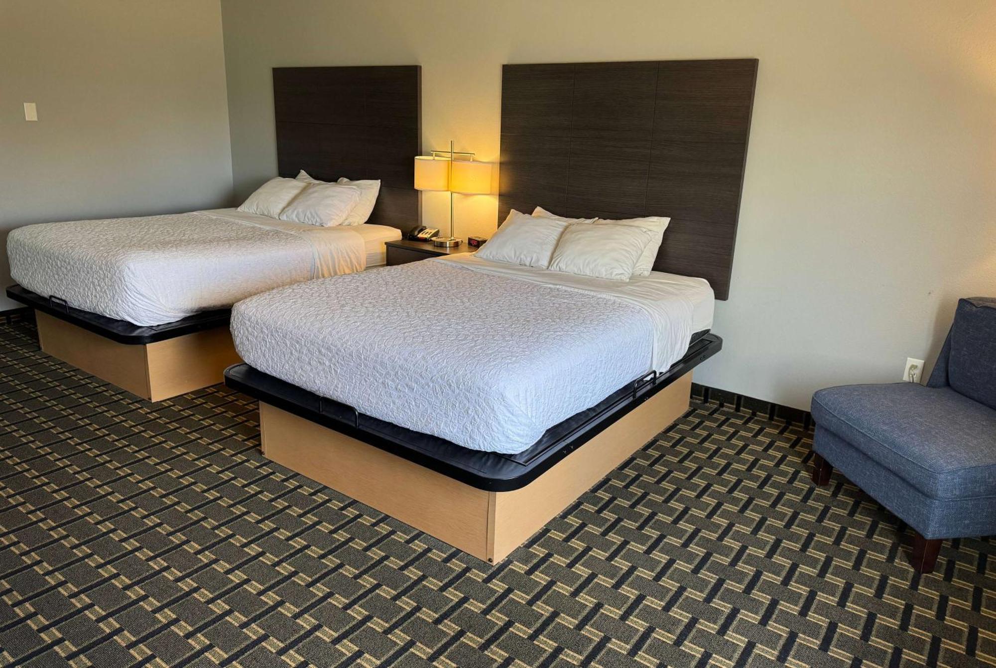 Americinn By Wyndham Columbus Wisconsin Екстер'єр фото