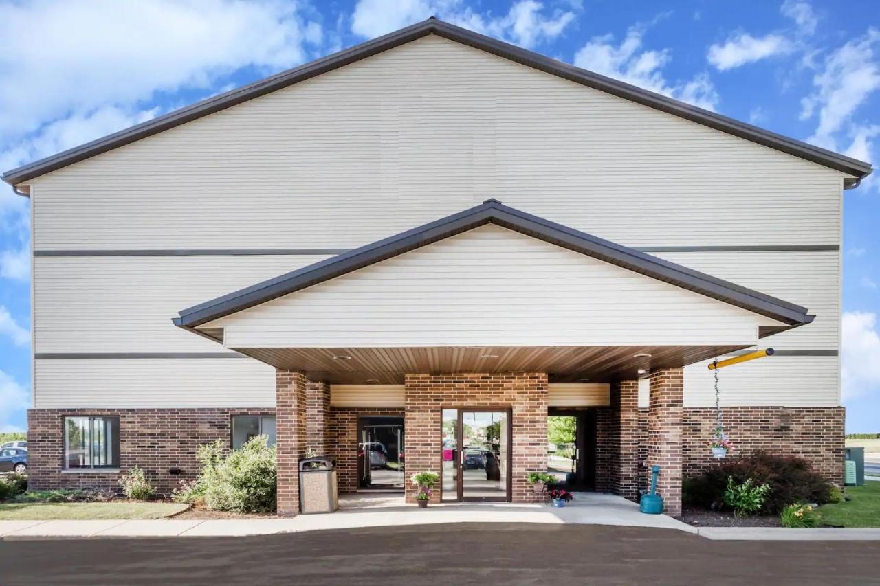 Americinn By Wyndham Columbus Wisconsin Екстер'єр фото