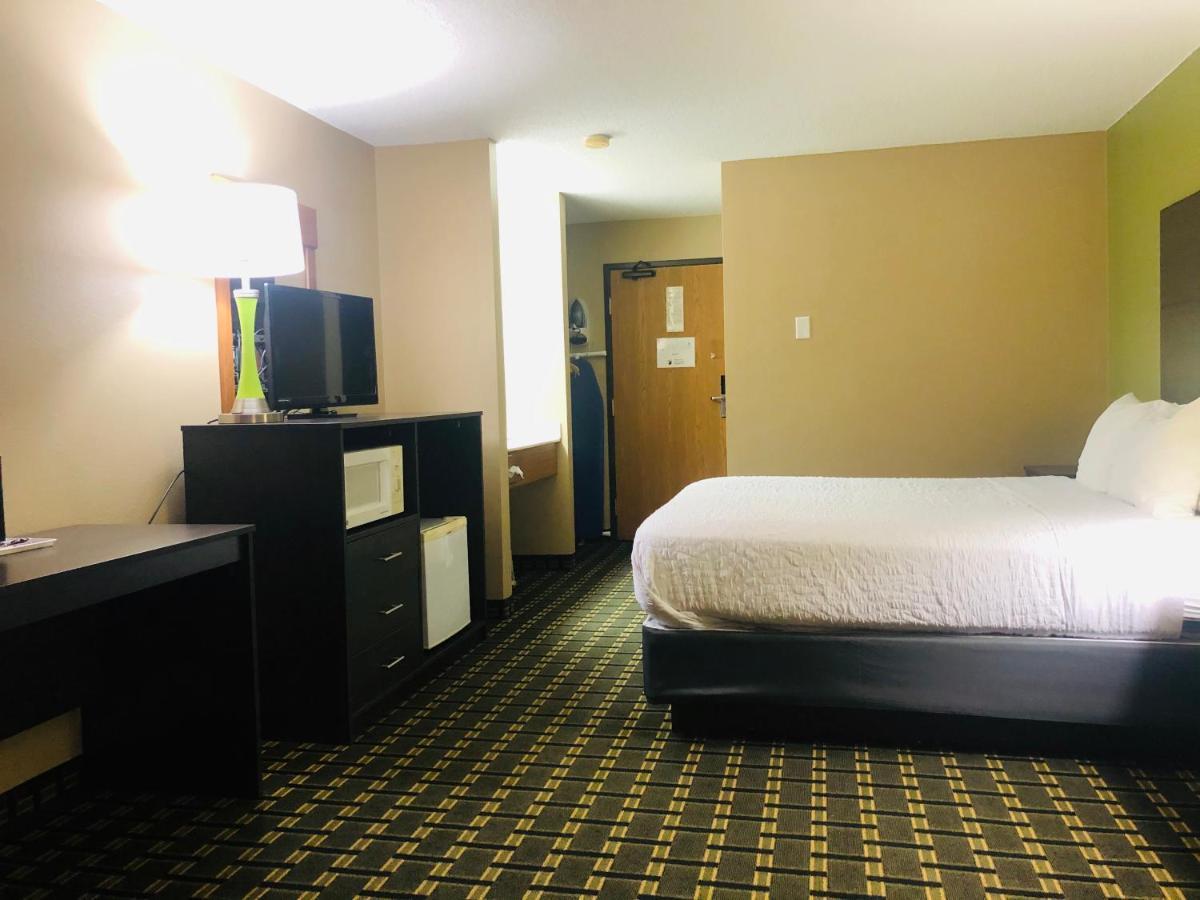 Americinn By Wyndham Columbus Wisconsin Екстер'єр фото